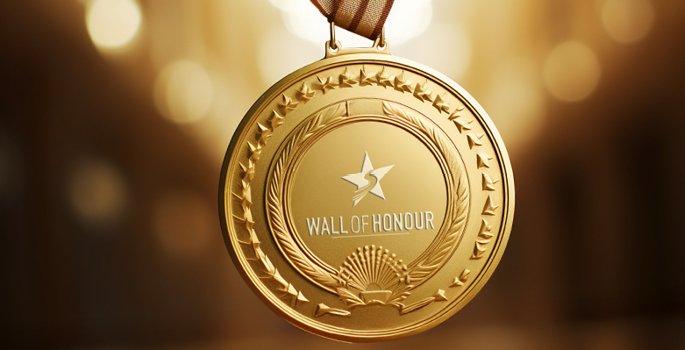 Medal with the words Wall of Honour embossed